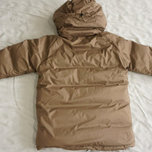 画像をギャラリービューアに読み込む, 入手困難 ナンガ(NANGA) オーロラダウンジャケット サイズM メンズ ダウンジャケット COYOTE 直営店舗・公式サイト限定カラー
