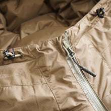 画像をギャラリービューアに読み込む, 入手困難 ナンガ(NANGA) オーロラダウンジャケット サイズM メンズ ダウンジャケット COYOTE 直営店舗・公式サイト限定カラー