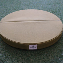 画像をギャラリービューアに読み込む, 美品 スノーピーク(snowpeak) ラウンジクッション TM-096GR フィールドギア グラウンドスタイル お座敷 座布団 二つ折り