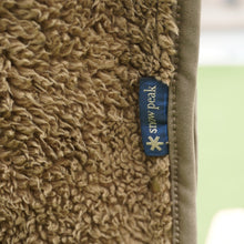 画像をギャラリービューアに読み込む, スノーピーク【snow peak】 ローチェアブランケット(焚火穴あり) FES-126KH テーブル・チェア
 カーキ