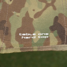 画像をギャラリービューアに読み込む, 美品 
 ヘリノックス【Helinox】 テーブルワンハードトップ テーブル・チェア
 カモ柄