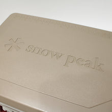 画像をギャラリービューアに読み込む, スノーピーク（snow peak） ハードロッククーラー 20QT [容量19L] UG-301GY 中古
 送料無料