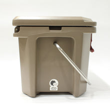 画像をギャラリービューアに読み込む, スノーピーク（snow peak） ハードロッククーラー 20QT [容量19L] UG-301GY 中古
 送料無料