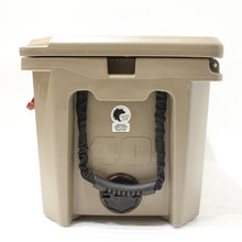 画像をギャラリービューアに読み込む, スノーピーク（snow peak） ハードロッククーラー 40QT [容量38L] UG-302GY 中古
 送料無料
