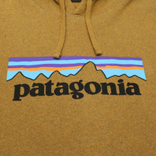 画像をギャラリービューアに読み込む, パタゴニア（patagonia） P-6 ロゴ・アップライザル・フーディ 39622 メンズ S 古着