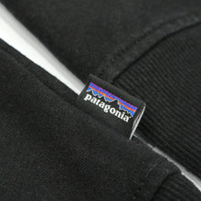画像をギャラリービューアに読み込む, パタゴニア（patagonia） P-6ロゴ・アップライザル・フーディ プルオーバーパーカー 39539 メンズ M ブラック 古着
