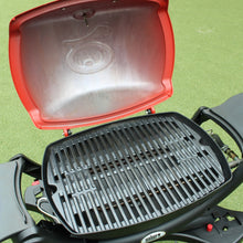 画像をギャラリービューアに読み込む, ウェーバー（Weber） Weber Q 1250ガスグリル＆ポータブルカート #510422JPN RED 中古 美品
 【点火・燃焼確認済】 送料無料