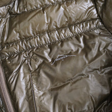 画像をギャラリービューアに読み込む, 美品  ナンガ（NANGA） ポータブルダウンジャケット メンズ Mサイズ ポケッタブル収納可能　超軽量