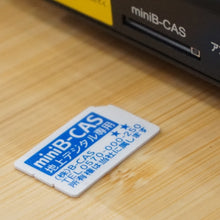 画像をギャラリービューアに読み込む, 美品   Wizz 地デジ対応　10インチ　ポータブルDVDプレーヤー プレイヤー
