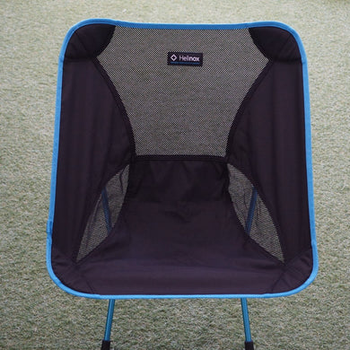 美品  ヘリノックス（Helinox） チェアワン 1822221 テーブル・チェア　定番　コンパクトチェア　軽量チェア
