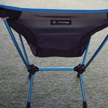 画像をギャラリービューアに読み込む, 美品  ヘリノックス（Helinox） チェアワン 1822221 テーブル・チェア　定番　コンパクトチェア　軽量チェア