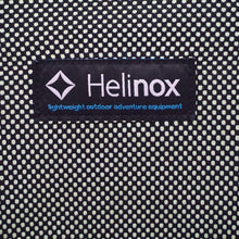 画像をギャラリービューアに読み込む, 美品  ヘリノックス（Helinox） チェアワン 1822221 テーブル・チェア　定番　コンパクトチェア　軽量チェア