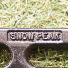 画像をギャラリービューアに読み込む, 美品  スノーピーク（snowpeak） ソリッドステーク30　お得な10本セット R-103 テント・タープアクセサリー　定番鍛造ペグ　ソリステ