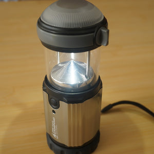 【点灯確認済】美品   CAMPING LANTERN CREE X Lamp ライト・ランタン　懐中電灯　単三乾電池使用