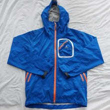 画像をギャラリービューアに読み込む, 美品　finetrack 　エバーブレスアルマジャケット ジャケット 古着 ブルー メンズ サイズ/M　ハードシェル