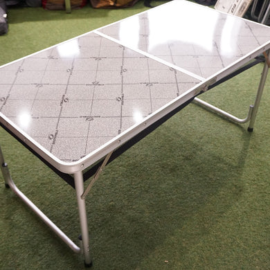 美品  SOUTHFIELD（サウスフィールド） フォールディングラックテーブル120 アウトドアテーブル　折り畳み　ネットラック付テーブル