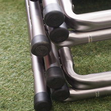 画像をギャラリービューアに読み込む, 美品  サウスフィールド（SOUTHFIELD） サイドテーブル付きチェア 2脚セット　可動式テーブル　フォールディングディレクターズチェア　テーブル・チェア