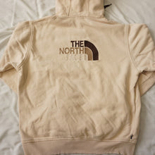 画像をギャラリービューアに読み込む, ザ・ノースフェイス（THE NORTH FACE） ロゴ刺繍　裏起毛パーカー 古着 スウェット・パーカー クリーム メンズ サイズ/XL