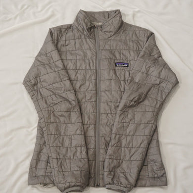 パタゴニア（patagonia） ダウンジャケット 軽量　中綿ジャケット 古着 ブルゾン グレー レディース サイズ/S [5/18値下げ]