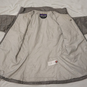 パタゴニア（patagonia） ダウンジャケット 軽量　中綿ジャケット 古着 ブルゾン グレー レディース サイズ/S [5/18値下げ]