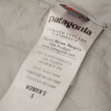画像をギャラリービューアに読み込む, パタゴニア（patagonia） ダウンジャケット 軽量　中綿ジャケット 古着 ブルゾン グレー レディース サイズ/S [5/18値下げ]