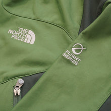 画像をギャラリービューアに読み込む, ザ・ノースフェイス（THE NORTH FACE） マウンテンパーカー FLIGHT SERIES トレイルラン 古着 グリーン メンズ サイズ/M