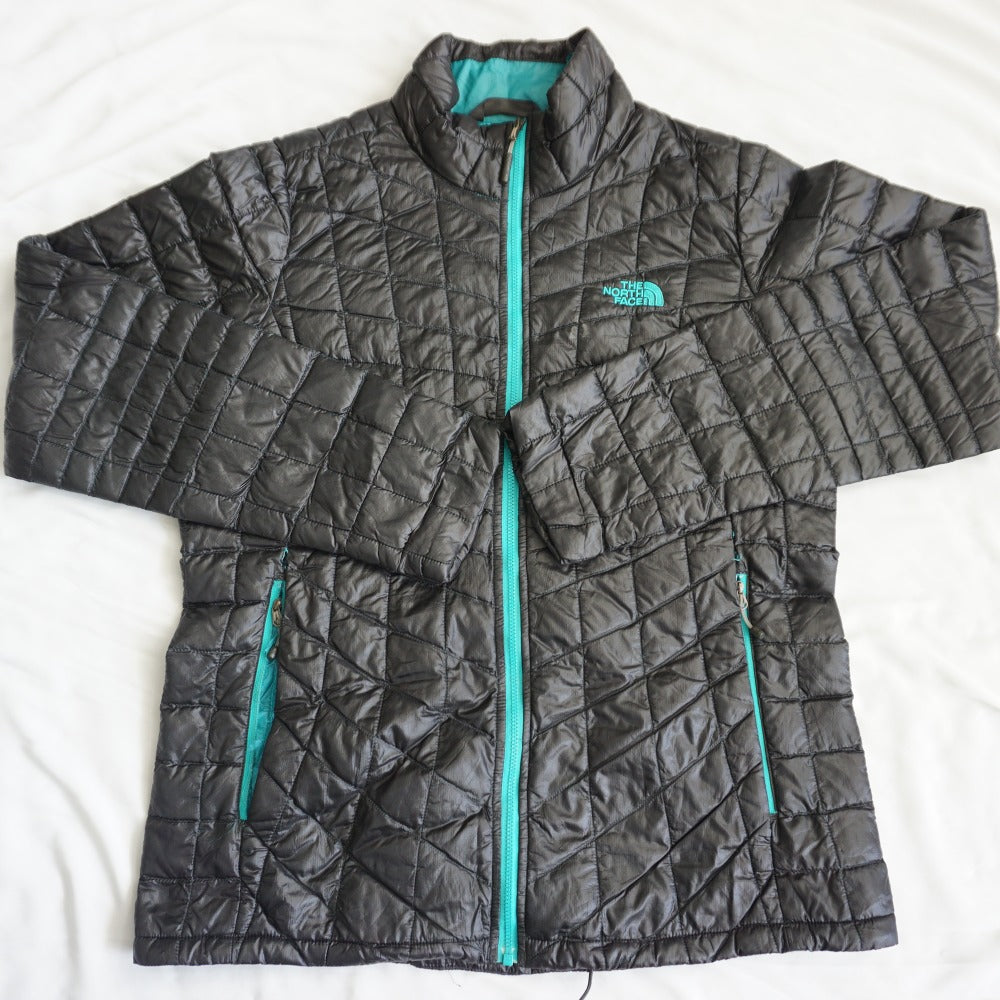 ザ・ノースフェイス（THE NORTH FACE）軽量 ダウンジャケット 軽アウター　ライトダウン　ブルゾン 古着 ブラック レディース
