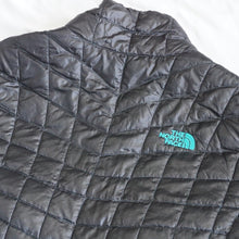 画像をギャラリービューアに読み込む, ザ・ノースフェイス（THE NORTH FACE）軽量 ダウンジャケット 軽アウター　ライトダウン　ブルゾン 古着 ブラック レディース