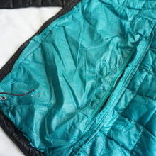 画像をギャラリービューアに読み込む, ザ・ノースフェイス（THE NORTH FACE）軽量 ダウンジャケット 軽アウター　ライトダウン　ブルゾン 古着 ブラック レディース