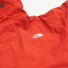 画像をギャラリービューアに読み込む, 美品 ザ・ノースフェイス（THE NORTH FACE） HYVENT　ハイベント　フルジップ　マウンテンパーカー ブルゾン 古着 レッド メンズ サイズ/S