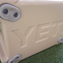 画像をギャラリービューアに読み込む, イエティ（YETI） クーラーボックス タンドラ35Qt タン クーラー・保温　極厚 クーラーボックス 28.3L 人気サイズ・カラー
