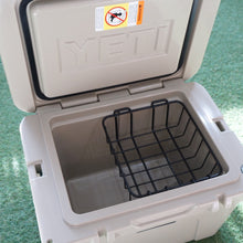 画像をギャラリービューアに読み込む, イエティ（YETI） クーラーボックス タンドラ35Qt タン クーラー・保温　極厚 クーラーボックス 28.3L 人気サイズ・カラー