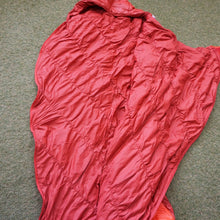 画像をギャラリービューアに読み込む, 美品 モンベル（mont-bell） スーパースパイラルバロウバッグ#3 1121219  R-ZIP スリーピングギア サンライズレッド シュラフ 寝袋  [最低使用温度-10度]