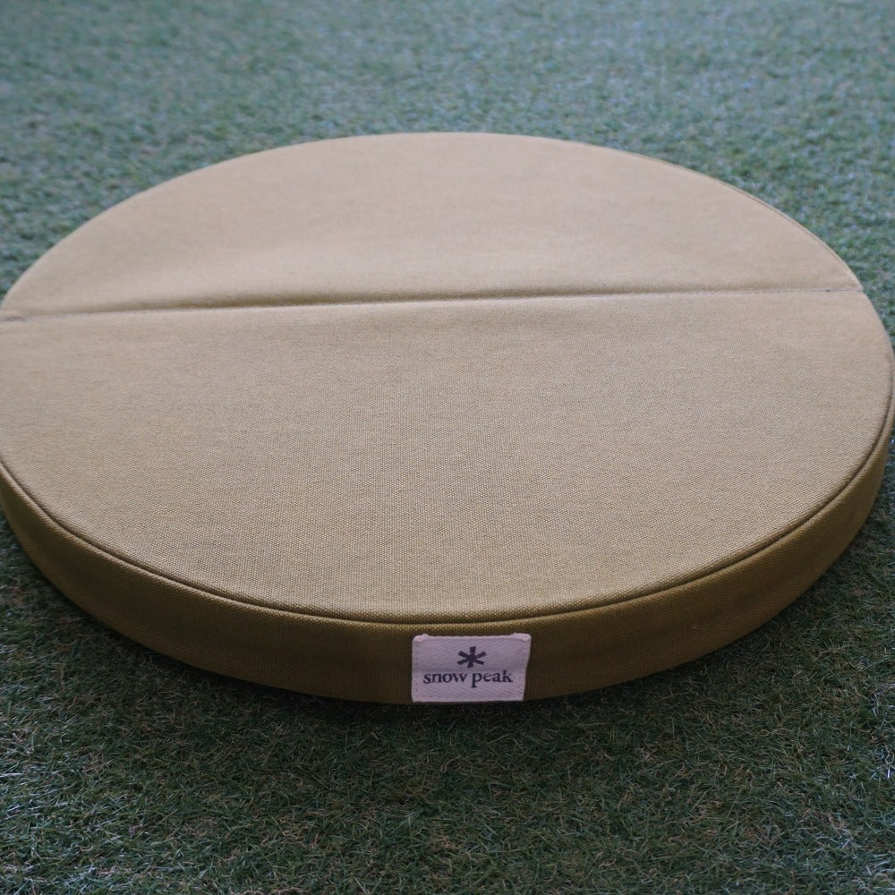 美品 スノーピーク（snowpeak） ラウンジクッション TM-096GR フィールドギア　グラウンドスタイル　お座敷　座布団　二つ折り