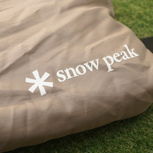 画像をギャラリービューアに読み込む, 美品 スノーピーク（snowpeak） ローチェアクッションプラス UG-410 テーブル・チェア　ヘッドレスト　腰当て　まくら　クッション [送料無料] [12/13値下げ]