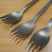画像をギャラリービューアに読み込む, 美品 スノーピーク（snowpeak） SCOO スクー　3本セット SCT-125 テーブルウェア　スプーンフォーク　カトラリー 　チタン製 [送料無料]