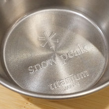画像をギャラリービューアに読み込む, 美品 スノーピーク（snow peak） チタン シェラカップ E-104 テーブルウェア 軽量　チタン製　カップ　登山やキャンプに最適 [送料無料] [12/2値下げ]