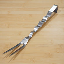 画像をギャラリービューアに読み込む, 新品同様 ユニフレーム（UNIFLAM） ウェ～ブフォーク 662182 テーブルウェア　フォーク　カトラリー　ウェーブがズレ落ちを防止　鍋と蓋の隙間にもフィット [送料無料] [12/2値下げ]