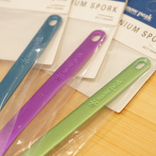 画像をギャラリービューアに読み込む, 未使用 スノーピーク（snow peak） TITANIUM SPORK3色セット SCT-004BL/PR/GR テーブルウェア  チタン先割れスプーン 海外限定色 ブルー/パープル/グリーン [送料無料]