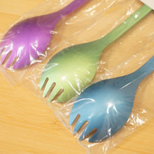 画像をギャラリービューアに読み込む, 未使用 スノーピーク（snow peak） TITANIUM SPORK3色セット SCT-004BL/PR/GR テーブルウェア  チタン先割れスプーン 海外限定色 ブルー/パープル/グリーン [送料無料]