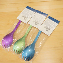 画像をギャラリービューアに読み込む, 未使用 スノーピーク（snow peak） TITANIUM SPORK3色セット SCT-004BL/PR/GR テーブルウェア  チタン先割れスプーン 海外限定色 ブルー/パープル/グリーン [送料無料]