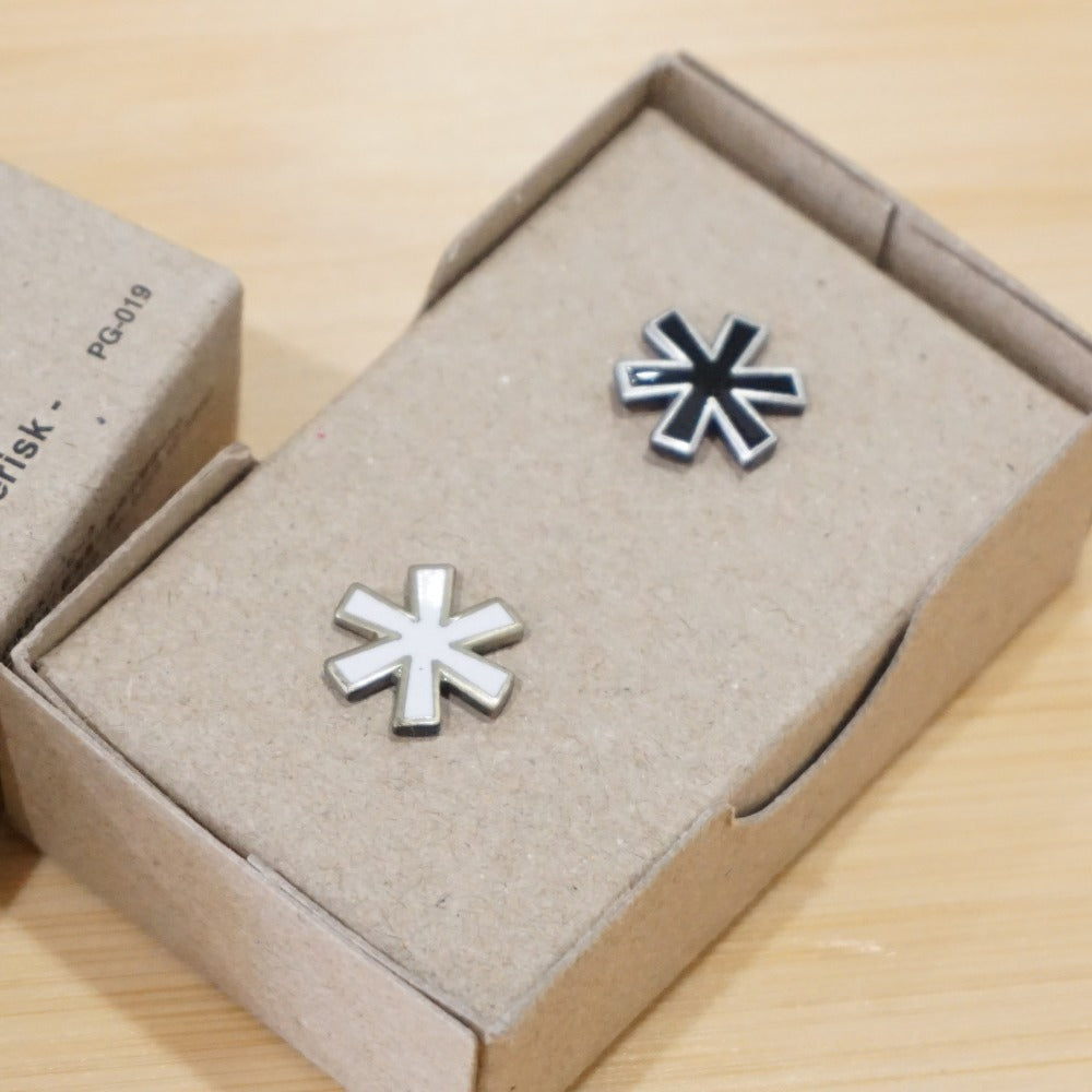 未使用 スノーピーク（snow peak） ピンバッジセット アスタリスク PG-019 フィールドギア　ポイントギフト　非売品　リュック　帽子　ワンポイントアクセントに [送料無料]