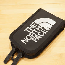 画像をギャラリービューアに読み込む, 美品 ザ・ノースフェイス（THE NORTH FACE） BCユーティリティポケット NM81763 ポーチ　小物入れ　スマホやカメラの持ち運びに最適 [送料無料]