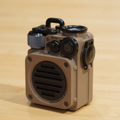 【動作確認済】新品同様 ミューゼン（muzen）WILD MINI ポータブル BLUETOOTH スピーカー フィールドギア Desert yellow ライト機能付き [送料無料]