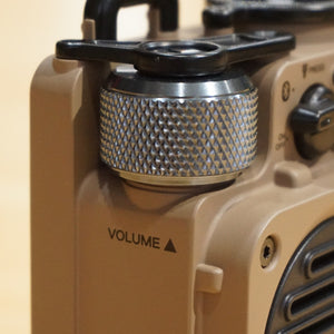 【動作確認済】新品同様 ミューゼン（muzen）WILD MINI ポータブル BLUETOOTH スピーカー フィールドギア Desert yellow ライト機能付き [送料無料]