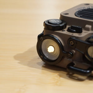 【動作確認済】新品同様 ミューゼン（muzen）WILD MINI ポータブル BLUETOOTH スピーカー フィールドギア Desert yellow ライト機能付き [送料無料]