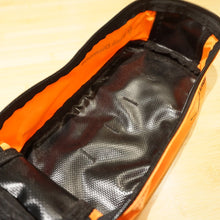 画像をギャラリービューアに読み込む, 美品 BlackDiamond　Crampon Bag 収納ケース　ギアケース　アイゼンケース　蓋部分が丈夫なメッシュ　登山用品 [送料無料]