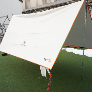 【組立確認済】美品 ケシュア（Quechua） TARP FRESH タープ レクタタープ 遮熱性・遮光性 夏場の日よけに最適 [送料無料]