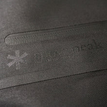画像をギャラリービューアに読み込む, 新品同様 スノーピーク（snow peak） 4WAYウォータープルーフドライバッグ UG-377 バッグ＆コンテナー サイズ/L 防水　水・空気抜きバルブ付 [送料無料]