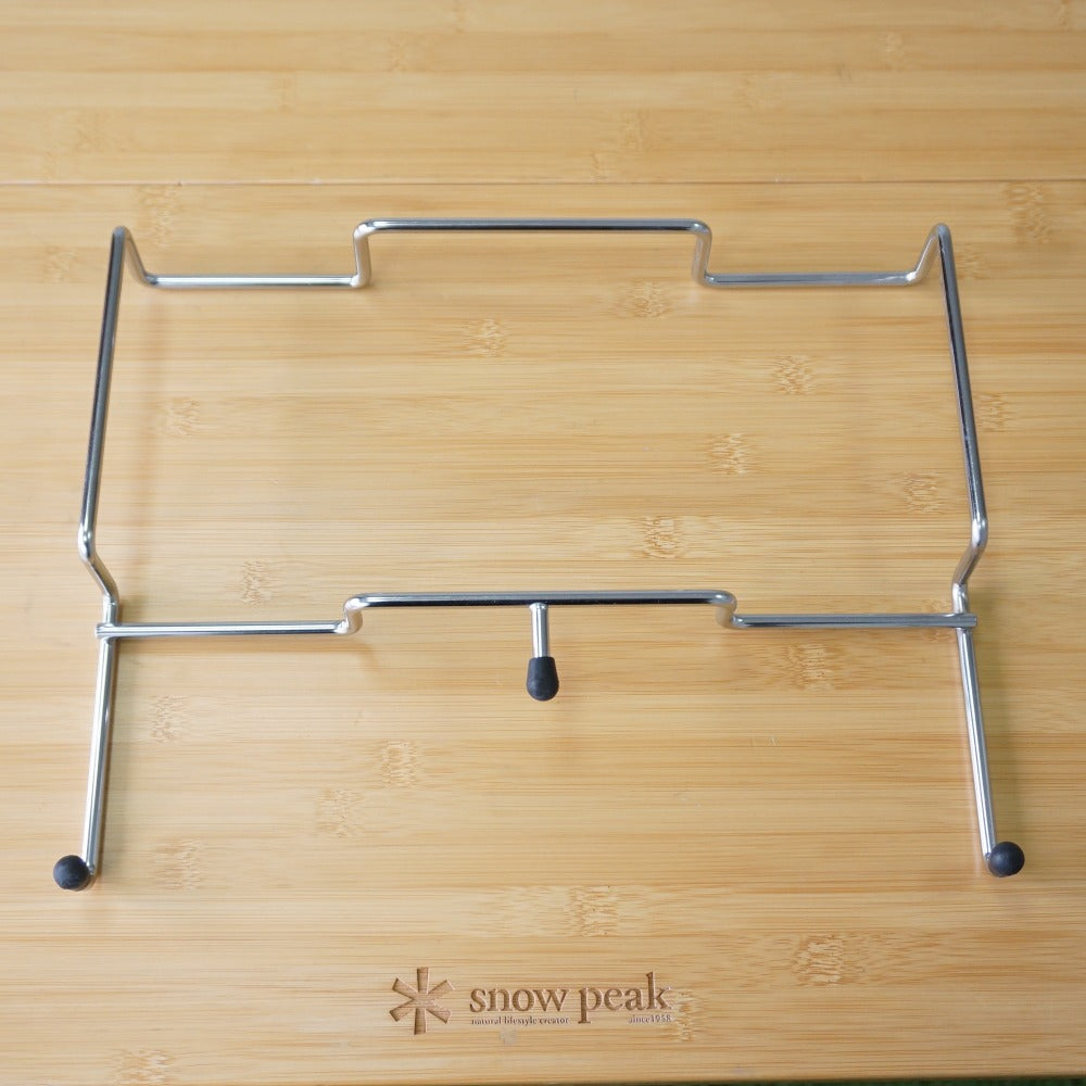 美品 スノーピーク（snow peak） ガビングフレーム DB-005 フィールドギア 天板に設置　ゴミ袋掛け　ゴミ箱代用 [送料無料]